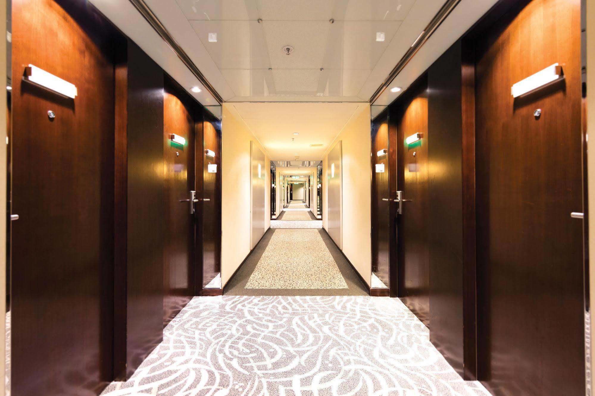 Regal Kowloon Hotel